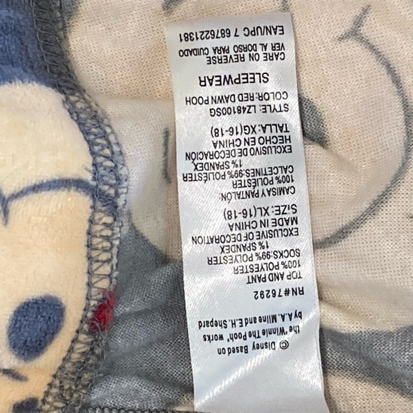 Disney Red and Gray Winnie the Pooh Pajama Set, Women’s Size XL (top and bottom) - Picture 6 of 8